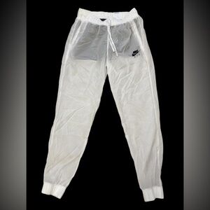 Nike Slim fit sheer jogger pant